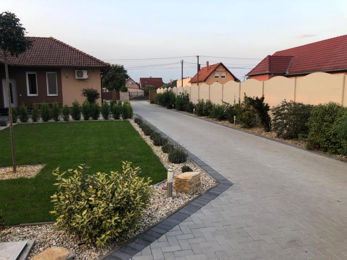 Rajczi Apartman Mohács المظهر الخارجي الصورة